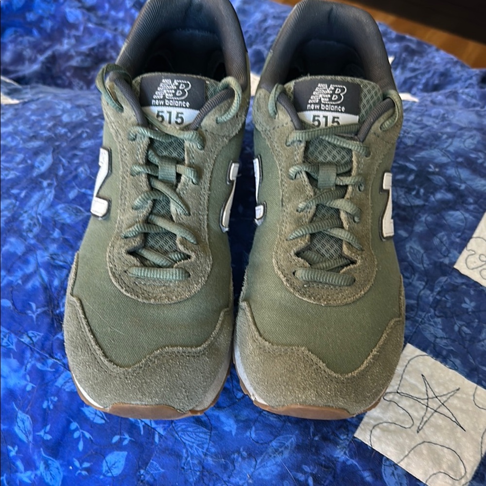 New Balance Men's Olive Green Sneakers